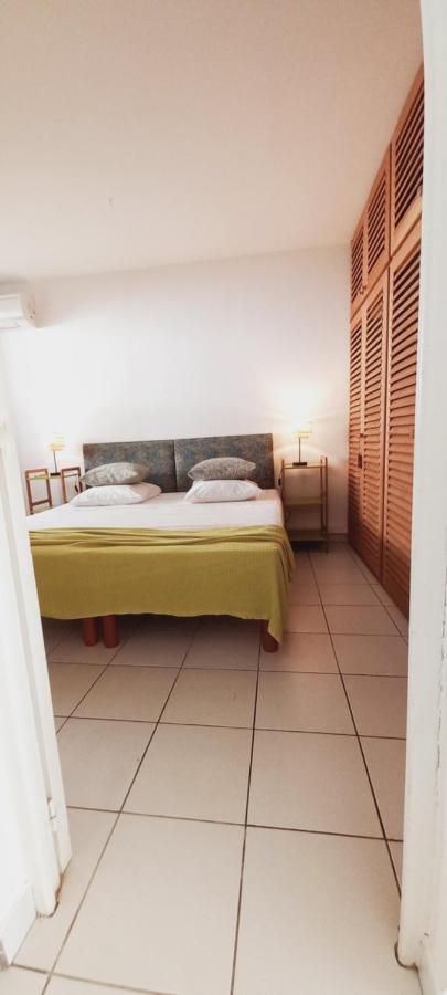 Vue Mer, Piscine, Appartement 4 Personnes Ле Госие Екстериор снимка