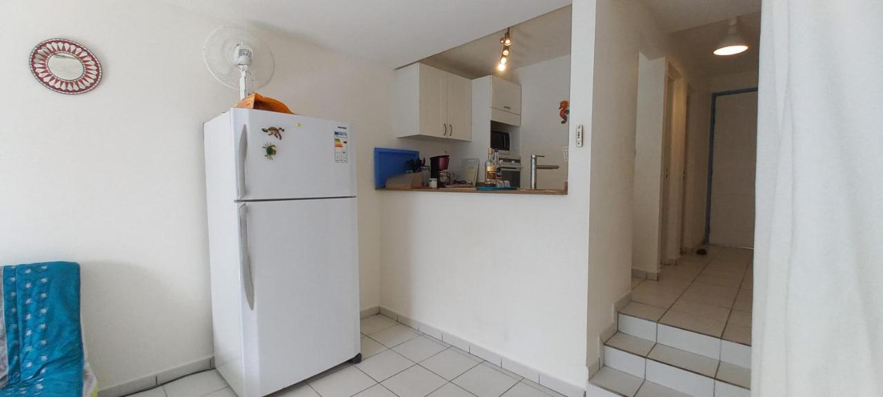 Vue Mer, Piscine, Appartement 4 Personnes Ле Госие Екстериор снимка