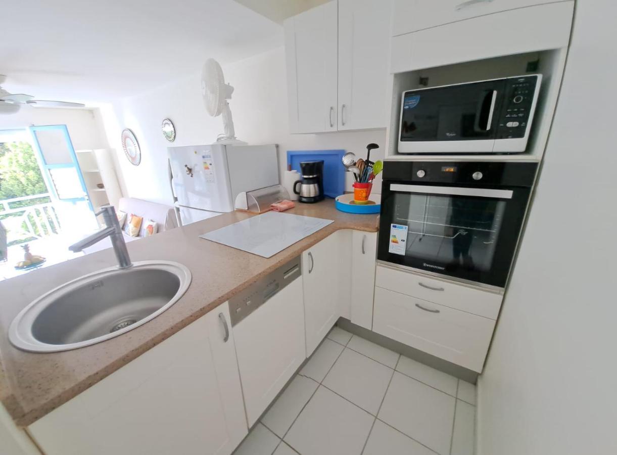 Vue Mer, Piscine, Appartement 4 Personnes Ле Госие Екстериор снимка